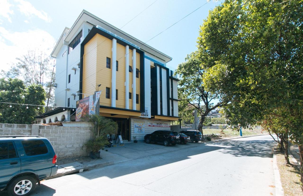 Sunny Day Residences Antipolo Extérieur photo