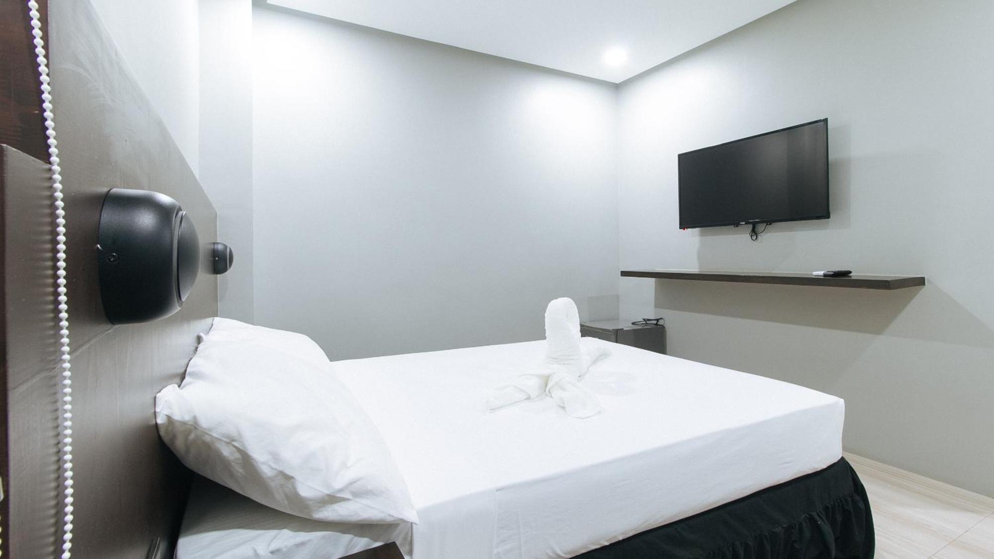 Sunny Day Residences Antipolo Extérieur photo
